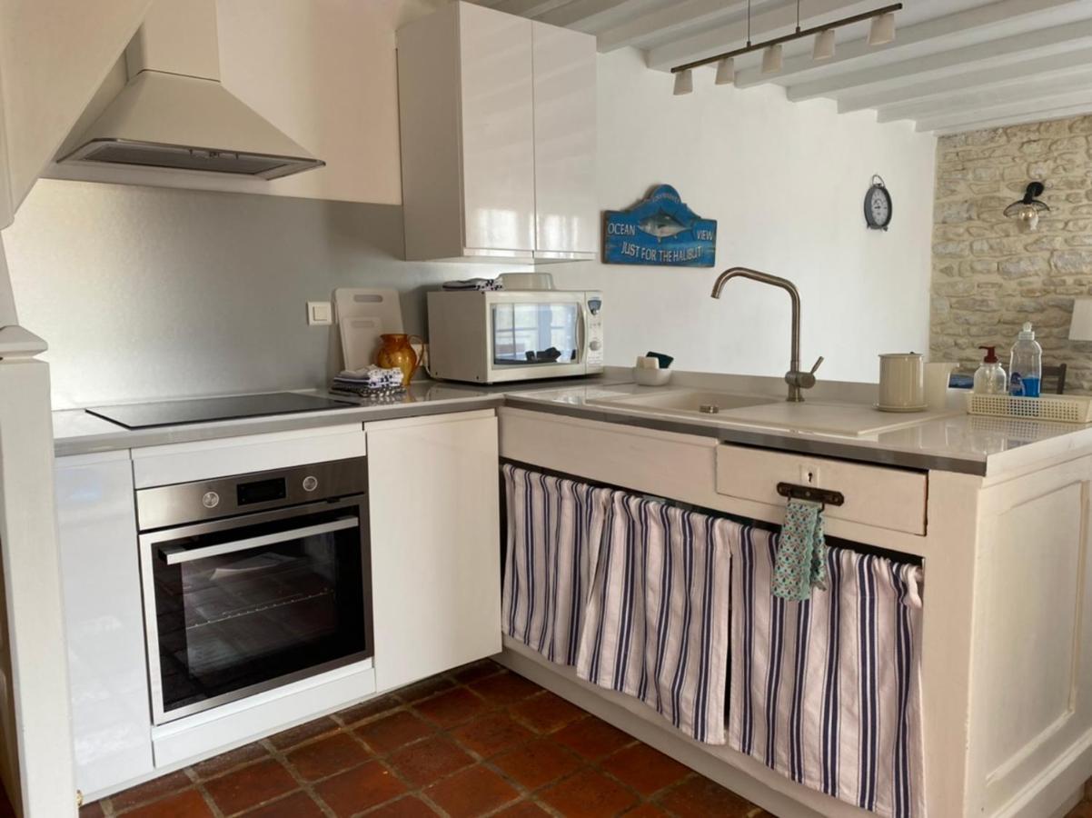 La Maison Bleue Port-en-Bessin-Huppain Dış mekan fotoğraf