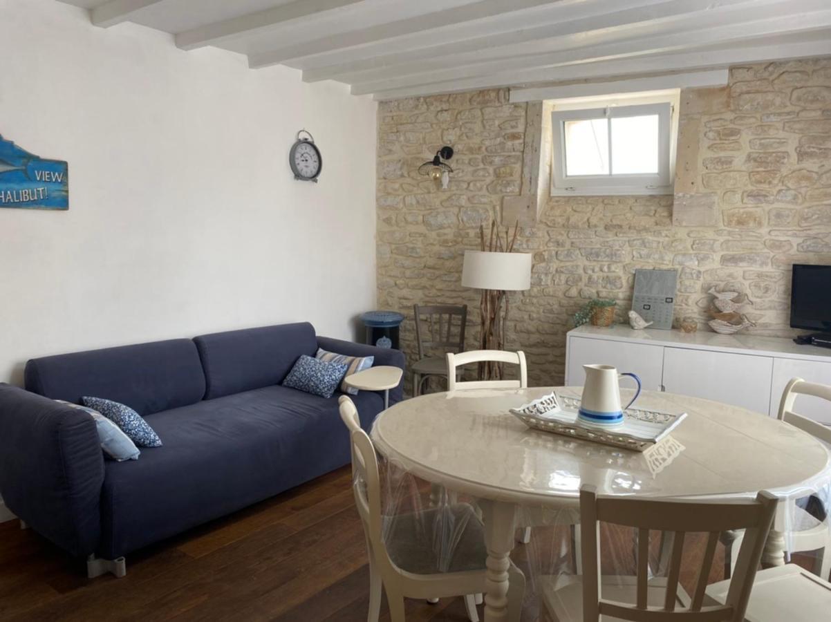La Maison Bleue Port-en-Bessin-Huppain Dış mekan fotoğraf