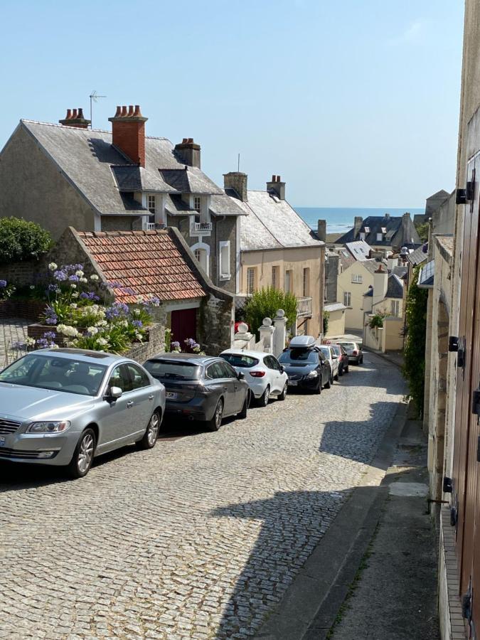 La Maison Bleue Port-en-Bessin-Huppain Dış mekan fotoğraf