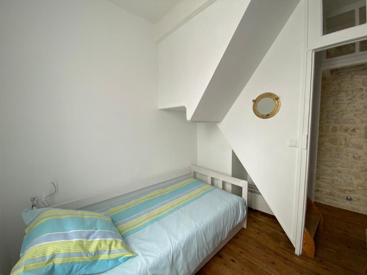 La Maison Bleue Port-en-Bessin-Huppain Dış mekan fotoğraf