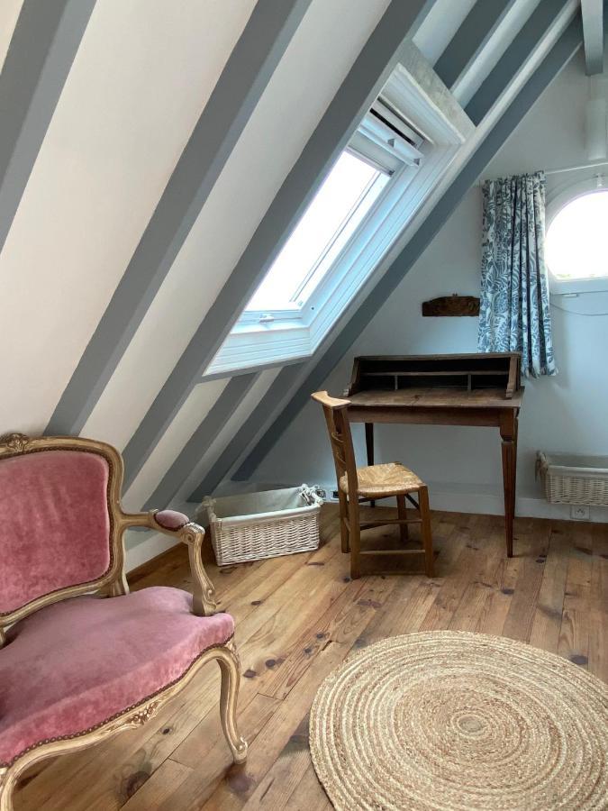 La Maison Bleue Port-en-Bessin-Huppain Dış mekan fotoğraf
